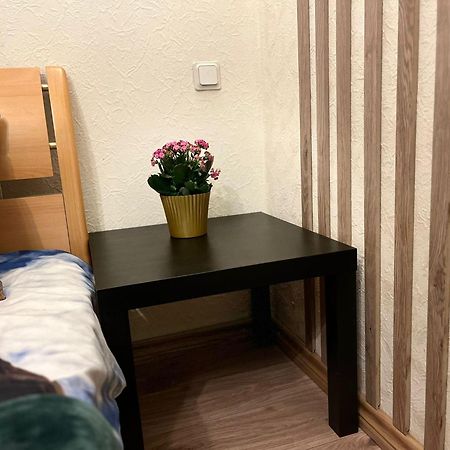 Room In A Private House 5 Min From Airport Riga Esterno foto